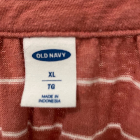 Old Navy Henley t-shirt - Picture 2 of 2